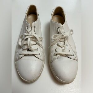Nine West Size 9B White Leather Sneakers